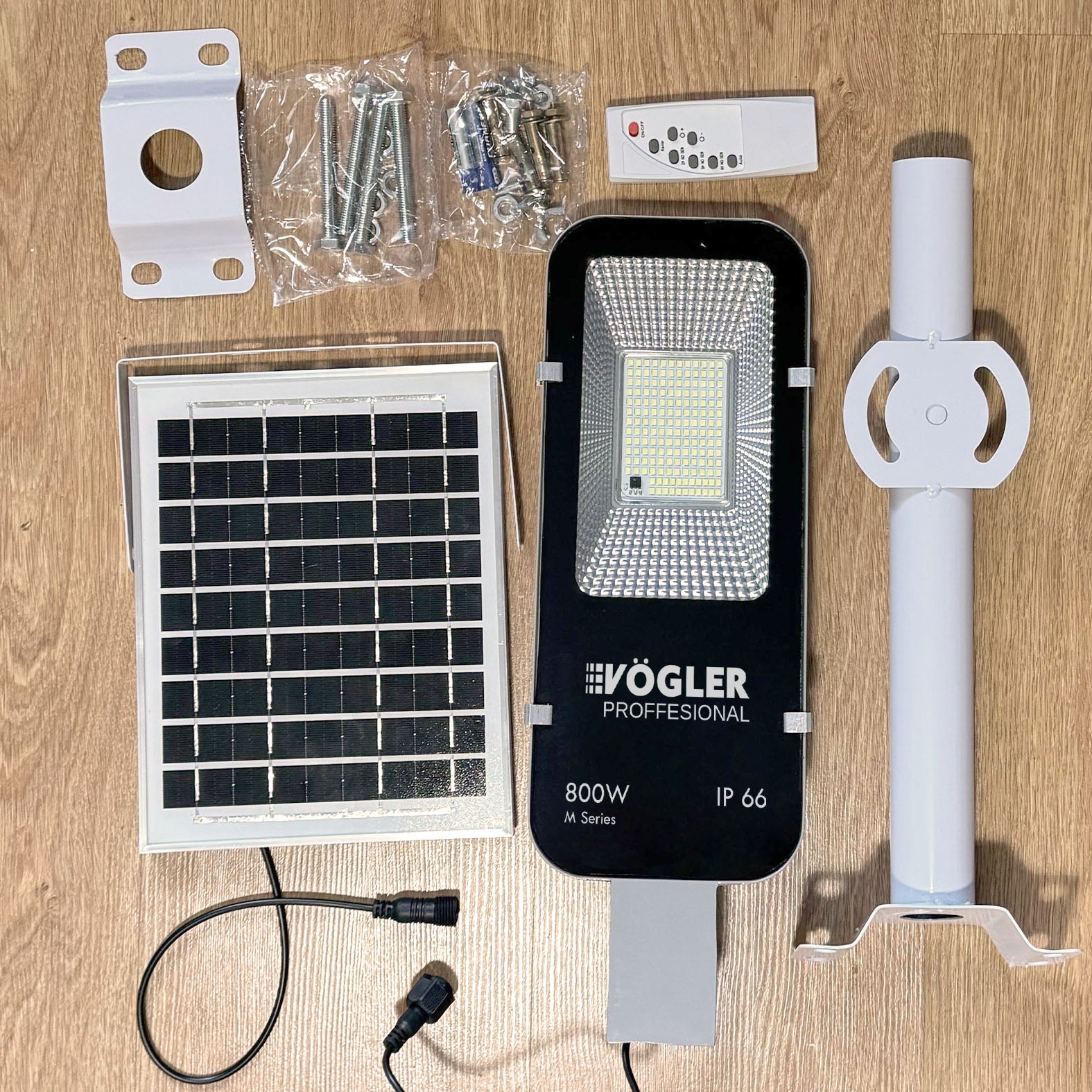 Leistungsstarke Solarlampe, Dämmerungssensor, Fernsteuerung, Vögler Professional 800W