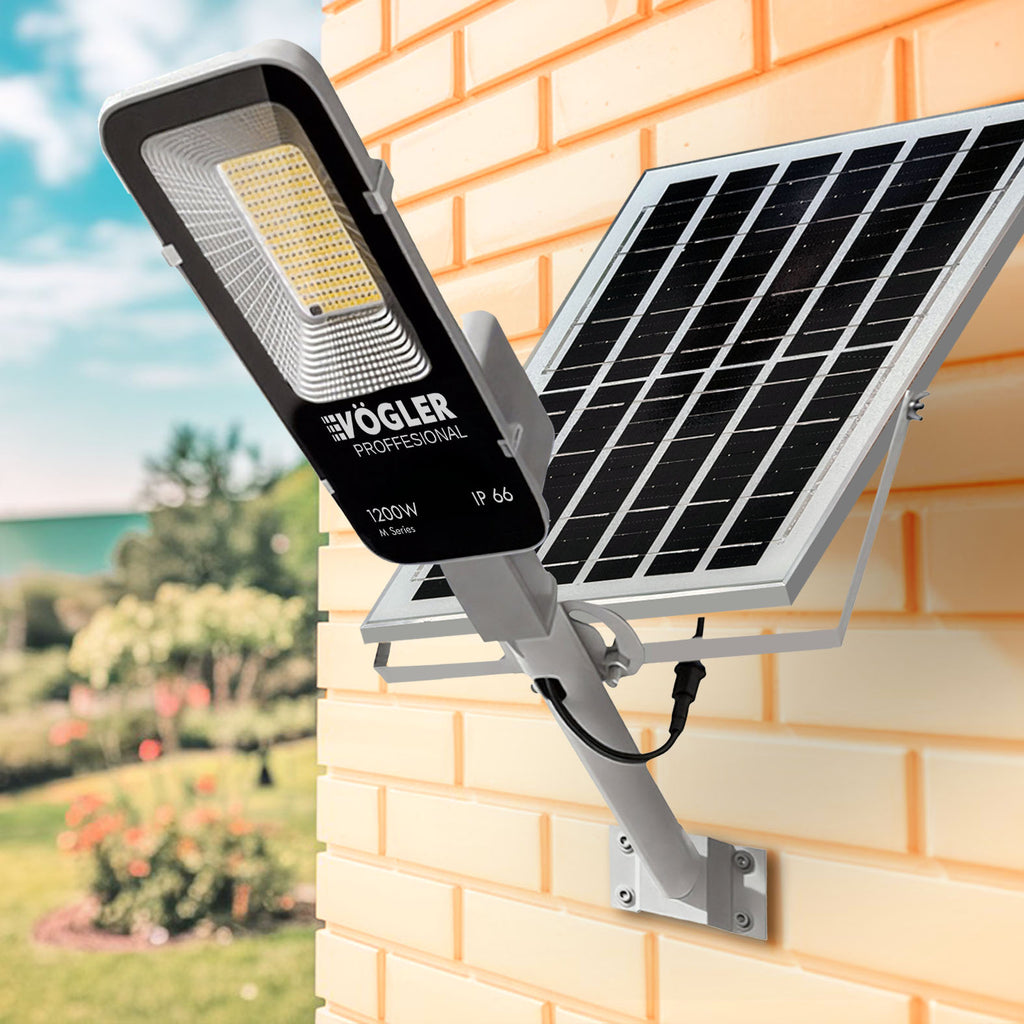 Leistungsstarke Solarlampe, Dämmerungssensor, Fernsteuerung, Vögler Professional 1200W